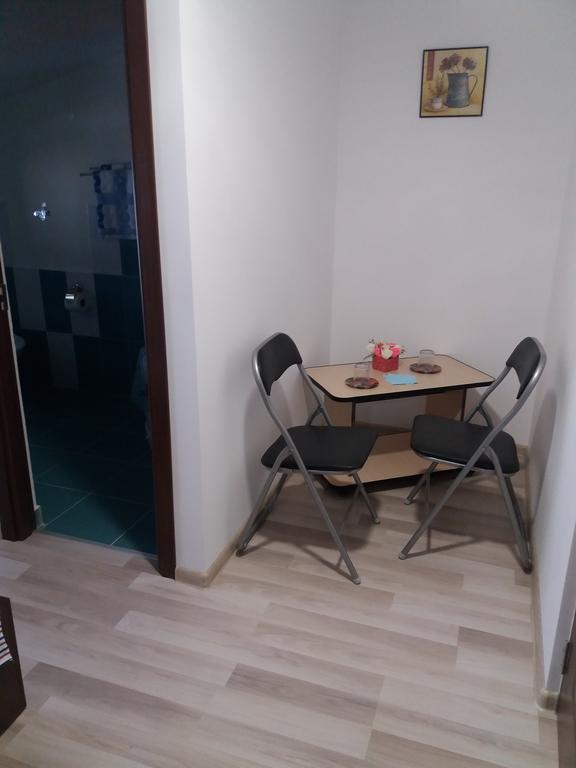 Hotel Casa Ariana Curtea de Argeş Esterno foto